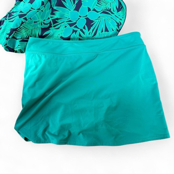 Lands' End Navy and Teal tankini swimsuit - Picture 8 of 8